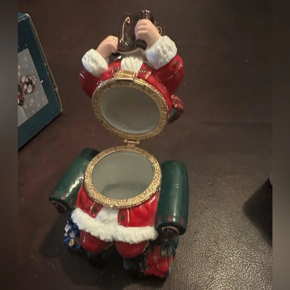 Santa trinket box